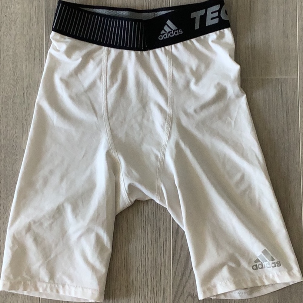 Men’s Adidas Techfit compression shorts. Climalite. In Small.